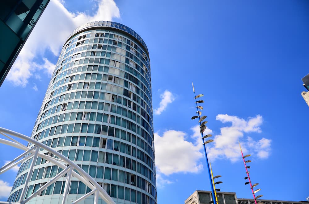 Picture of the Rotunda in Birmingham against a blue sky